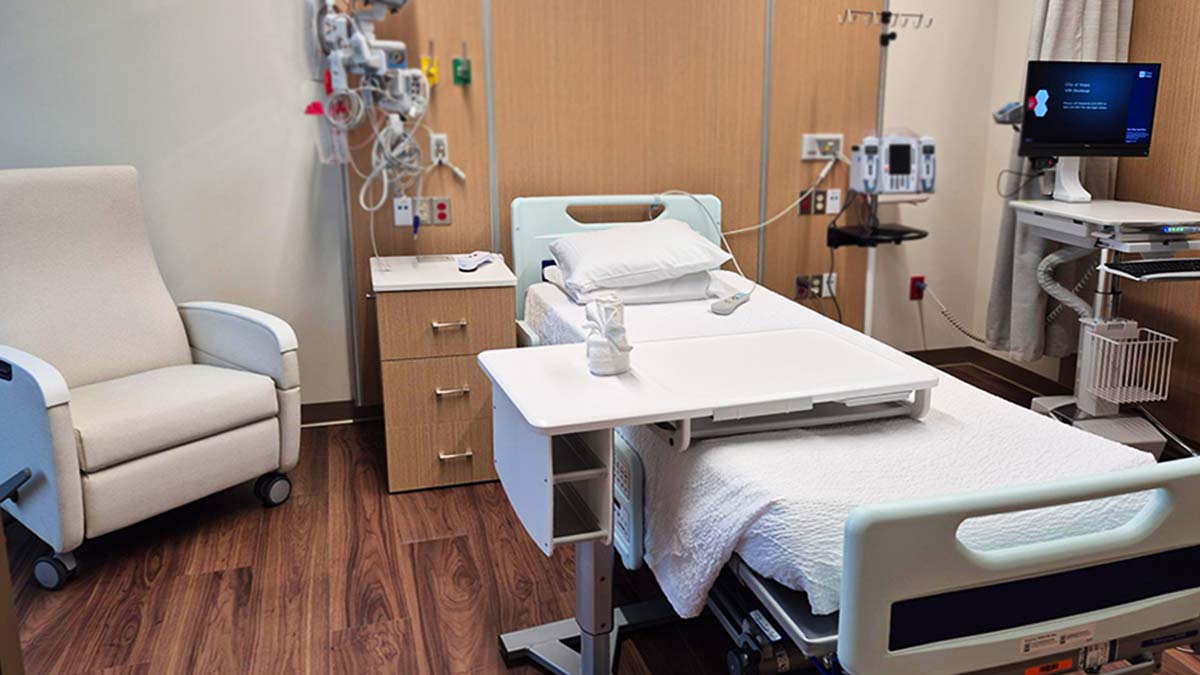 Outfitted Patient Room Furniture with Hospital Bed Table