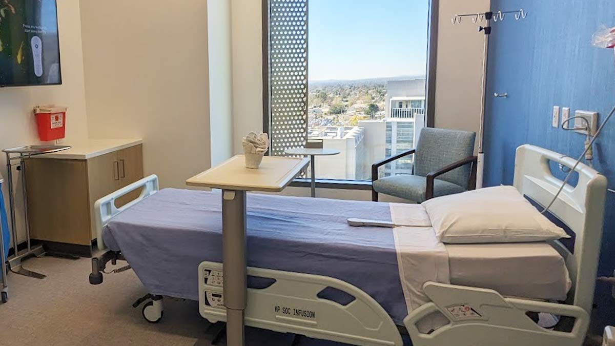 Patient Room Healthcare Furniture with Patient Bed Table